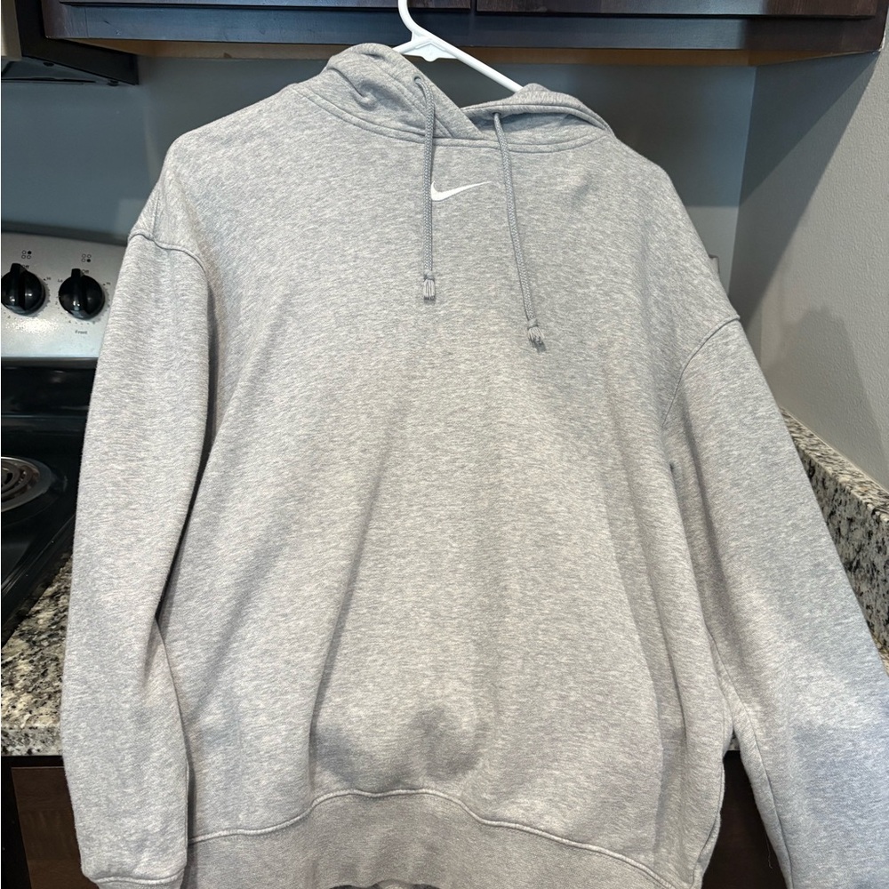 Nike Gray Pullover Hoodie - Classic Lightweight Sweatshirt